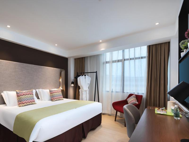 Campanile Shenzhen Bao'An Hotel Exterior photo